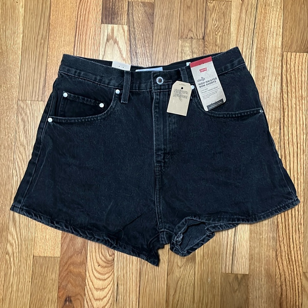 Levi Silver Tab High-Waisted Mom shorts